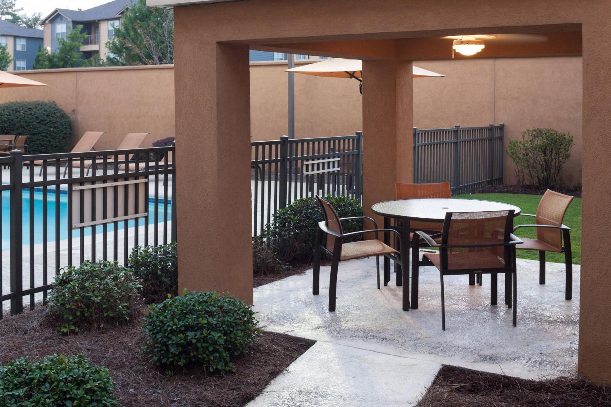 Courtyard By Marriott Hattiesburg Extérieur photo